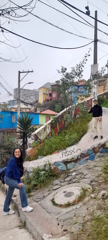 Valparaiso Private Tour - The walk to mariposas hill