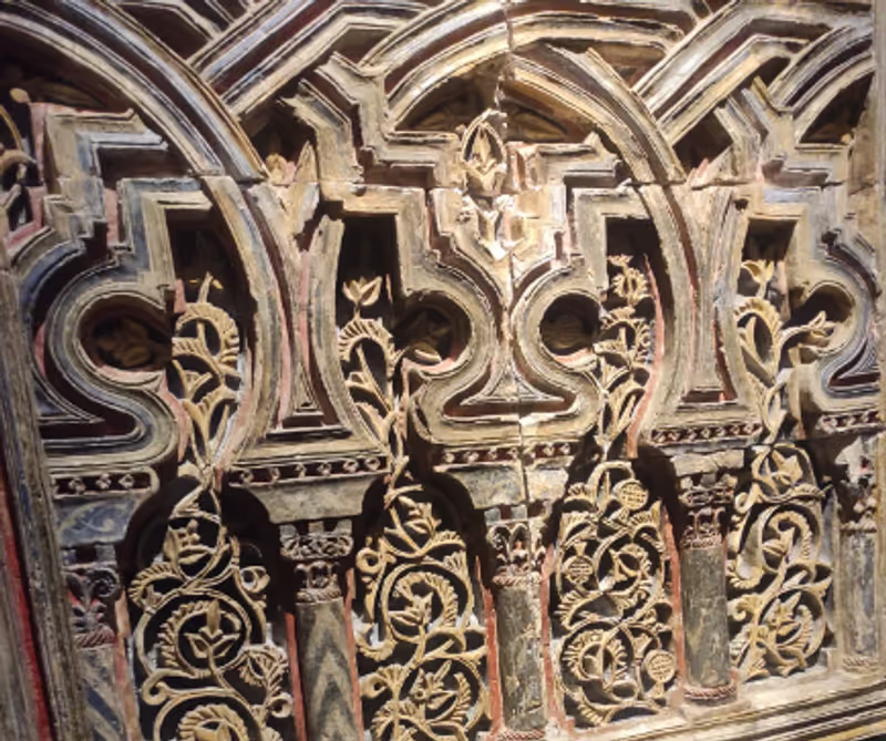 Madrid Private Tour - <ALJAFERIA> PALACE