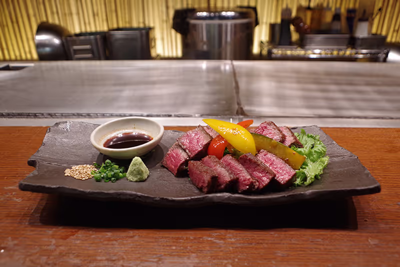Fukuoka Private Tour -              Teppanyaki  