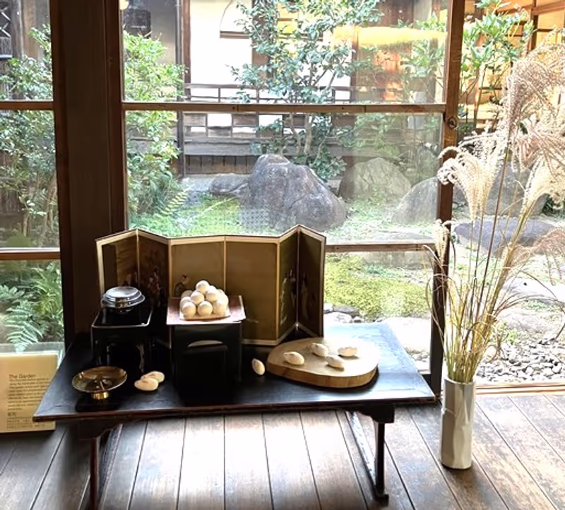 Osaka Private Tour - Moon-viewing offerings