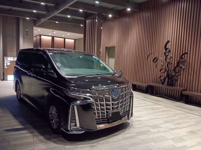 Singapore Private Tour - Toyota Alphard