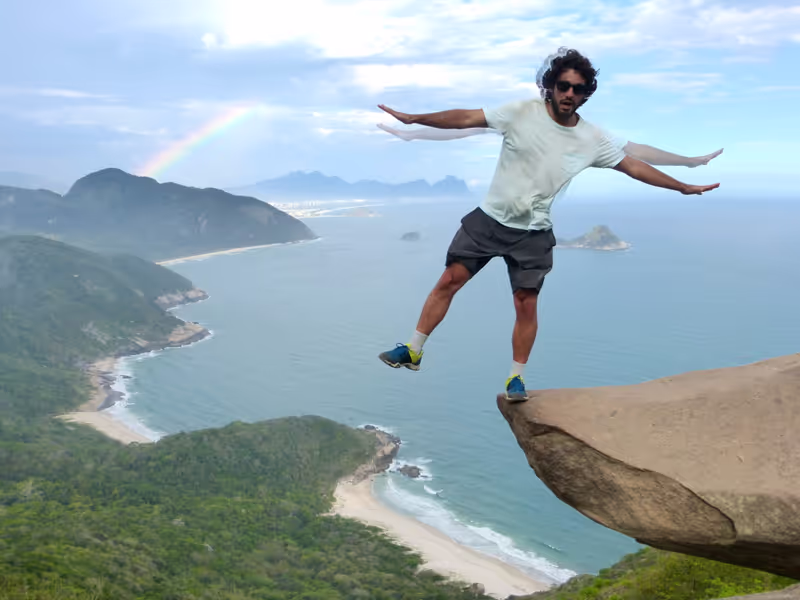 Rio de Janeiro Private Tour - Taking in the incredible views from Pedra do Telégrafo