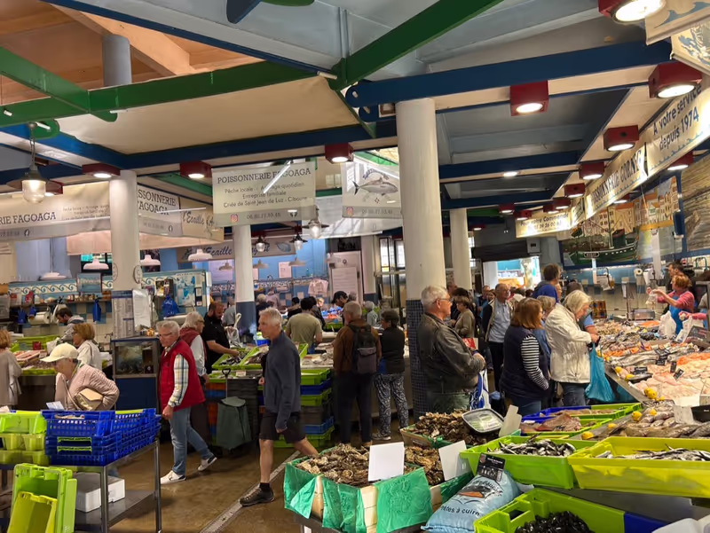 Paris Private Tour - fish market in Saint Jean de Luz