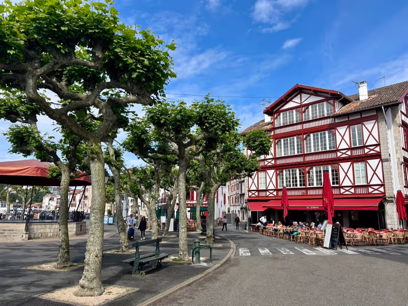 Paris Private Tour - place Louis XIV in Saint Jean de Luz