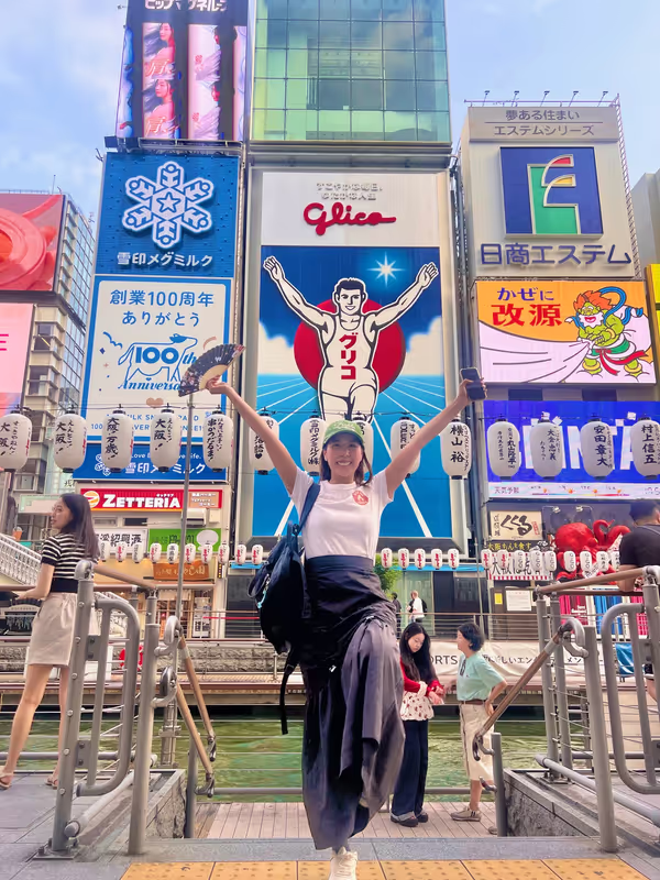 Osaka Private Tour - Snap a Photo with the Iconic Glico Sign!