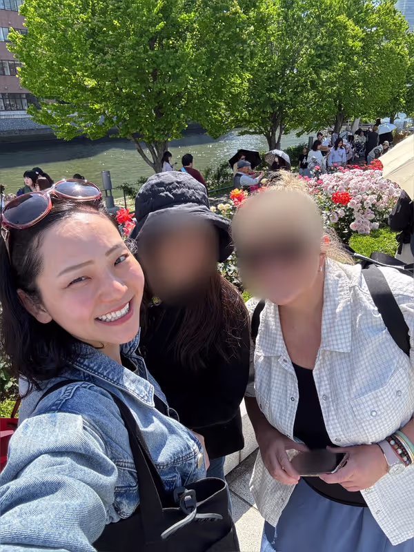 Hokkaido Private Tour - Local Rose Festival in Osaka
