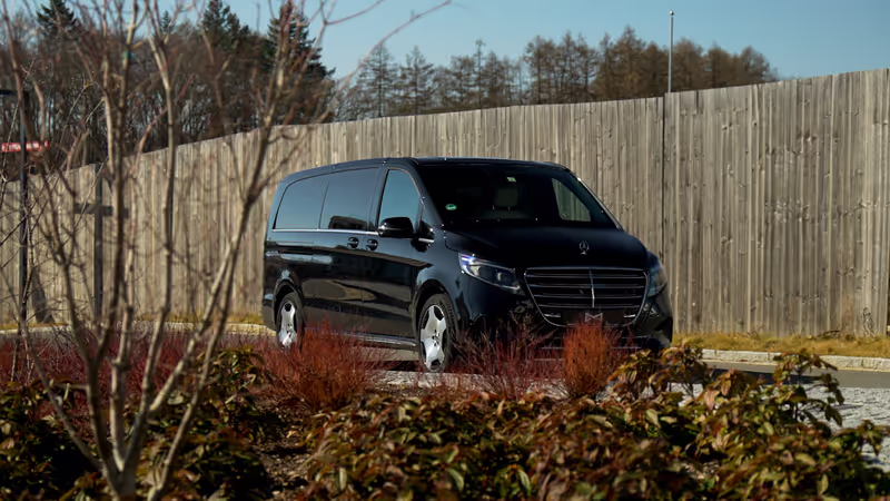 Prague Private Tour - Mercedes V-class XL (up to 7 pax)