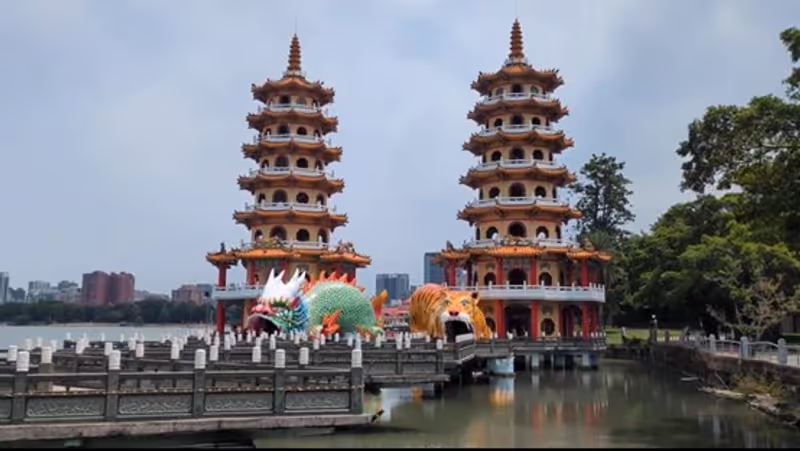 Kao-hsiung Private Tour - 