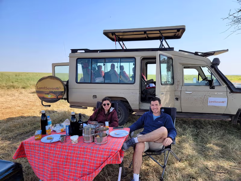 Kilimanjaro Private Tour - bush breakfast