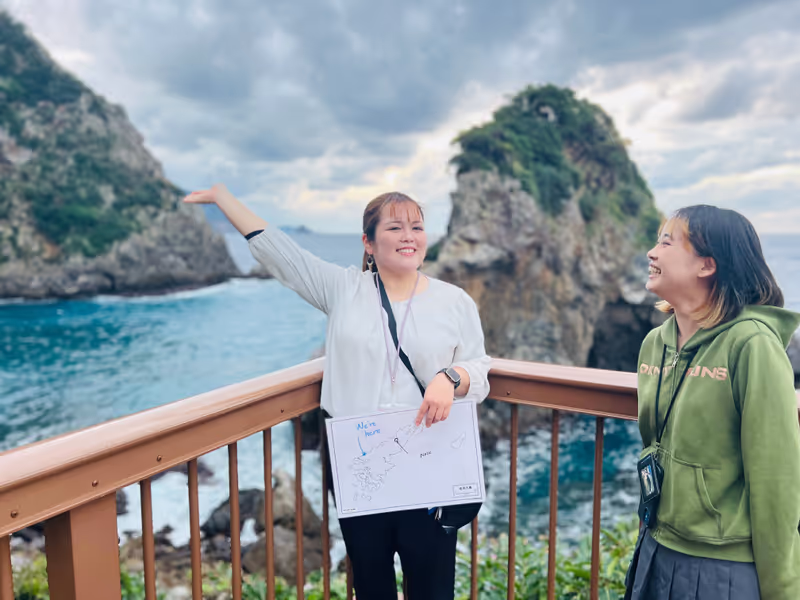 Kagoshima Private Tour - Explaining what's behind us