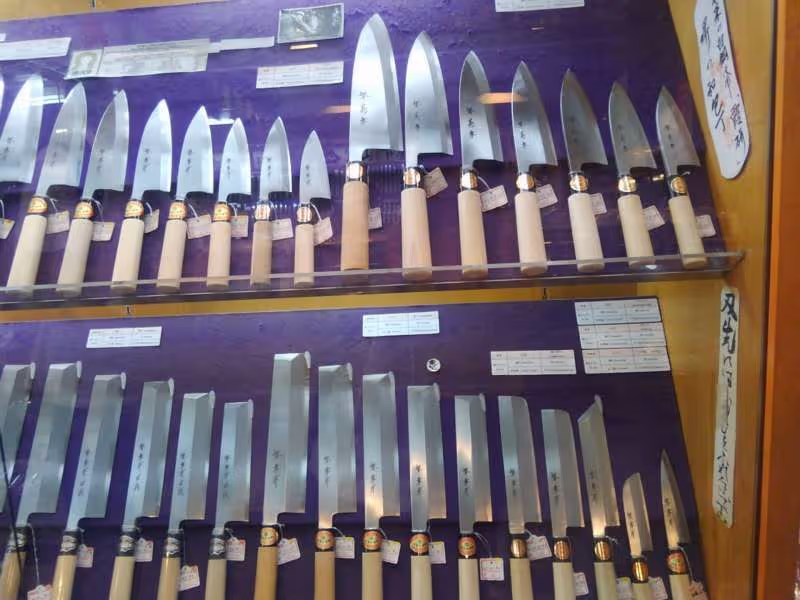 Osaka Private Tour - Japanese knives - Sakai in Osaka is historically known as renown blacksmith shops and their traditional/cooking knives are widely used by the professionals as well as at home