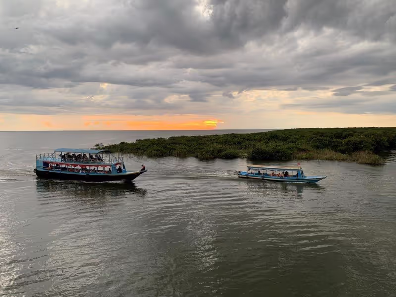 Siem Reap Private Tour - Sunset view on Tonle Sap Lake