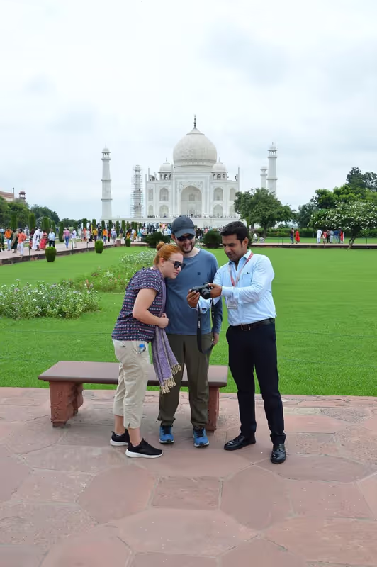 Delhi Private Tour - Guided Tour Taj Mahal.