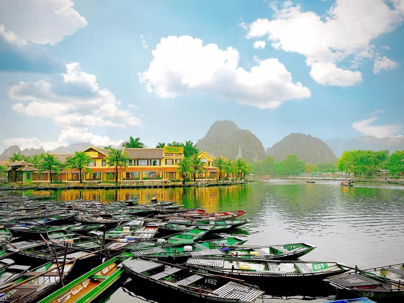 Hanoi Private Tour - Tam Coc boat trip