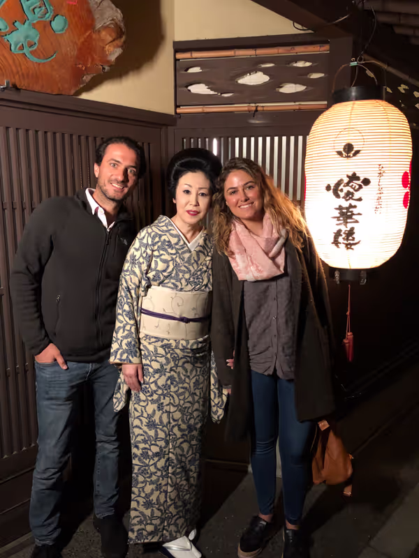 Kanazawa Private Tour - Geisha show