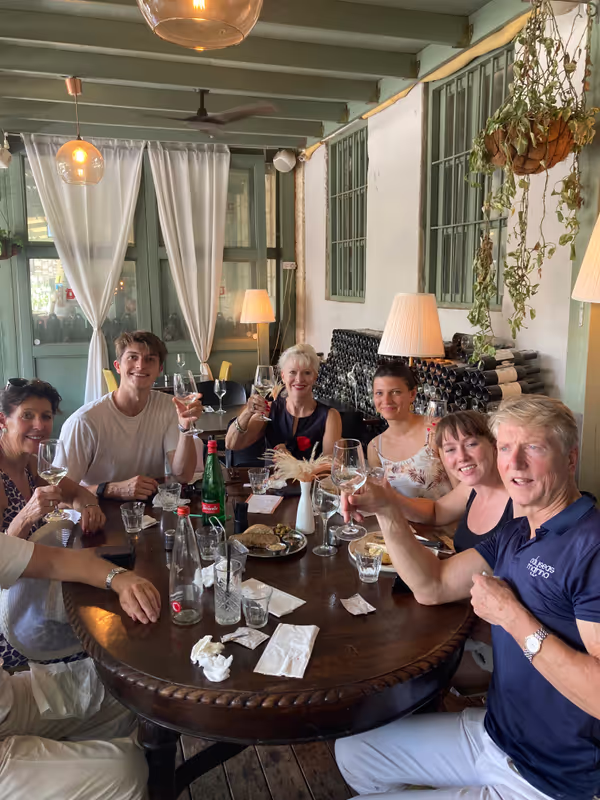 Jerusalem Private Tour - Lunch in Jerusalem with lovely family from the Uk 