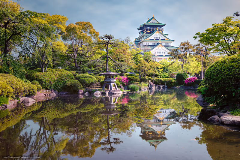 Osaka Private Tour - The construction of Osaka Castle (大阪城, Ōsakajō) started in 1583 on the former site of the Ishiyama Honganji Temple, which had been destroyed by Oda Nobunaga thirteen years earlier. Toyotomi Hideyoshi intended the castle to become the center of a new, unified Japan under Toyotomi rule. It was the largest castle at the time.