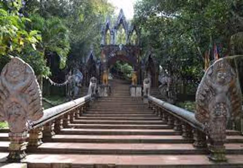 Siem Reap Private Tour - Buddhist monastery