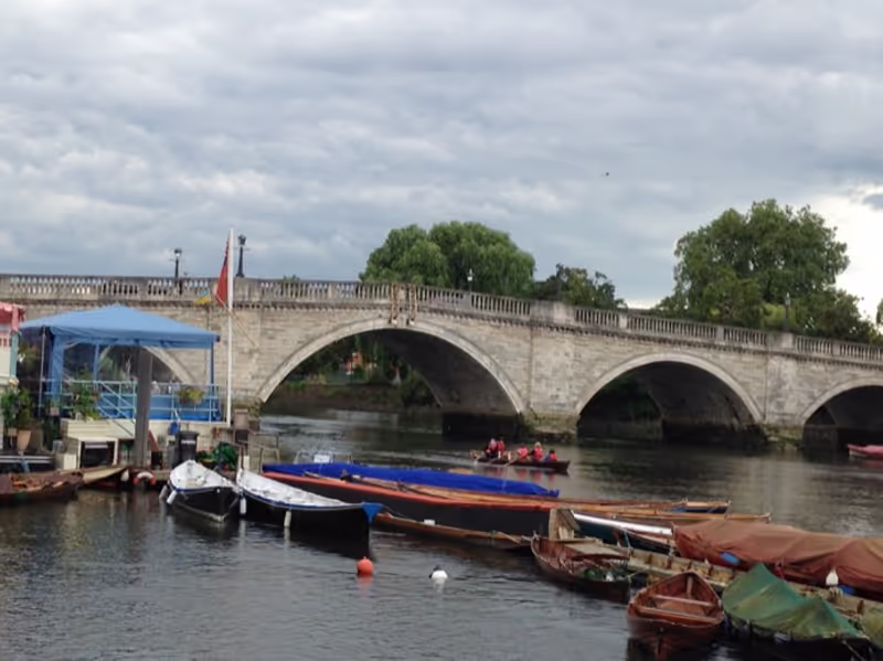 London Private Tour - Richmond Bridge