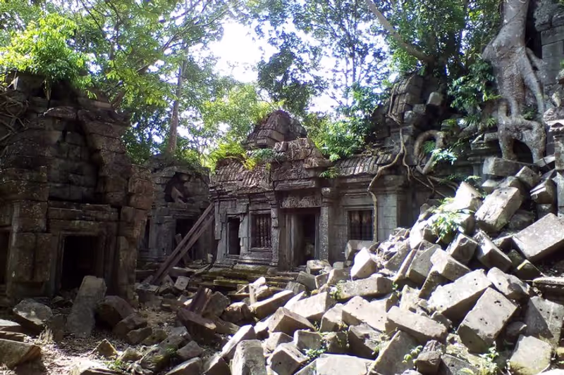 Siem Reap Private Tour - Banteay Ampil Temple