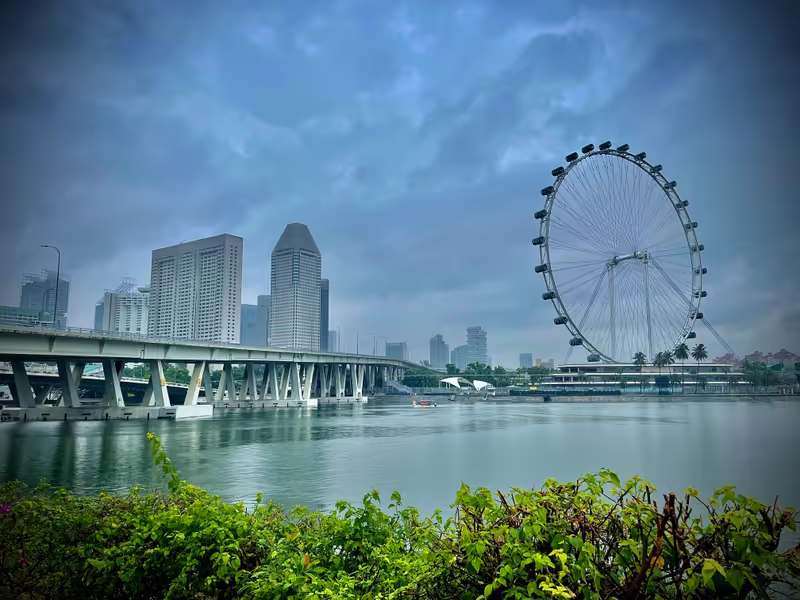Singapore Private Tour - Experience the future of Singapore at Marina Bay