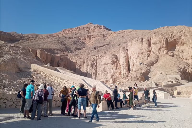 Luxor Private Tour - Valley of the queen