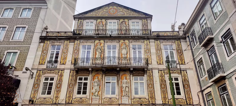Lisbon Private Tour - casa do ferreira das tabuletas