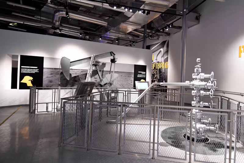 Al Kuwayt Private Tour - Oil & Gas Exhibition