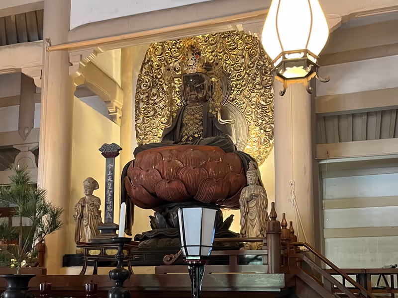 Kamakura Private Tour - The Statue of Shaka Nyorai in Engakuji Temple