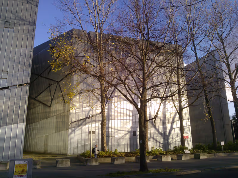 Berlin Private Tour - Jewish Museum Berlin, Germany
