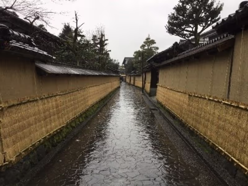 Kanazawa Private Tour - Samurai residence mud wall