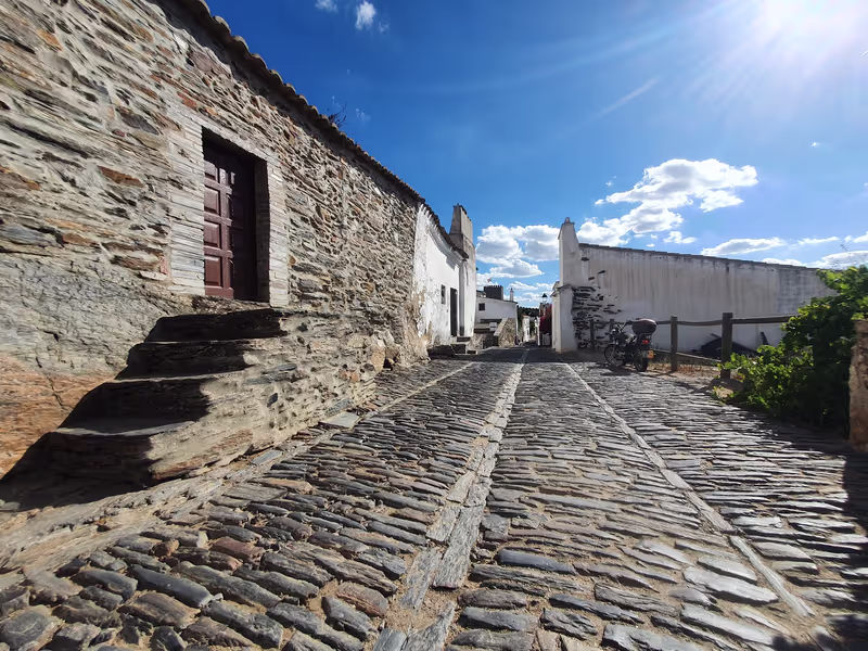 Lisbon Private Tour - Monsaraz Castle streets