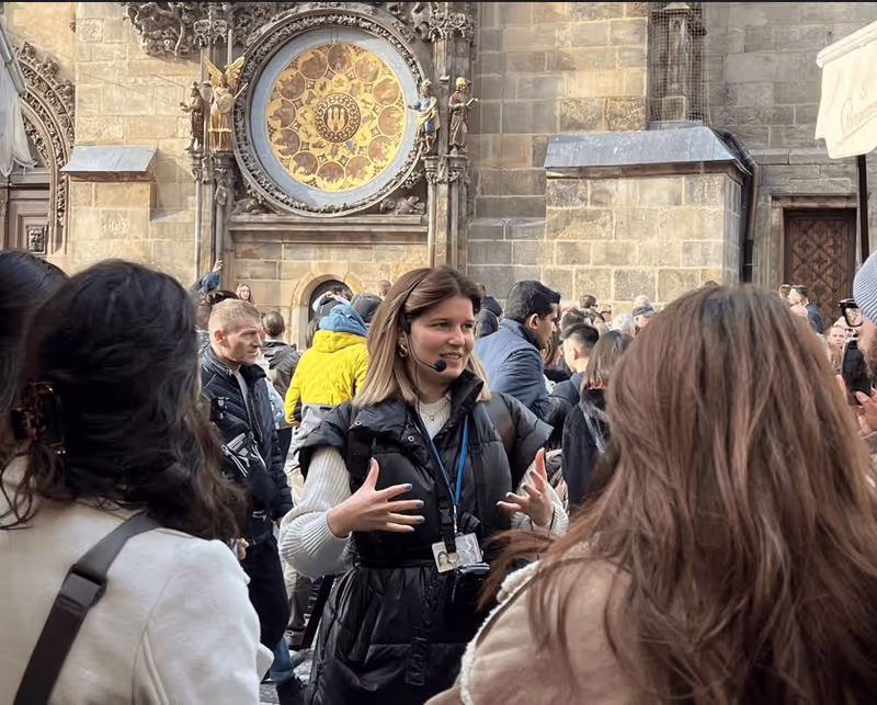 Prague Private Tour - Sharing the secrets of the oldest clock