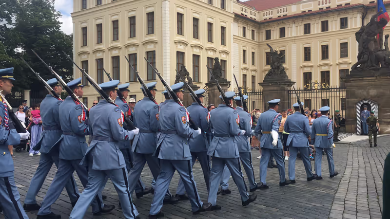 Prague Private Tour - Changing of the guards