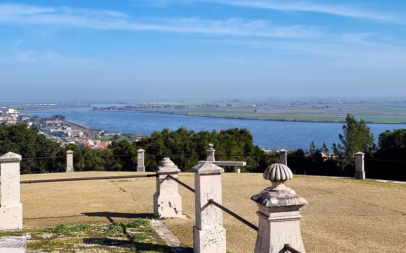 Lisbon Private Tour - Memorial to the Lines of Torres Vedras