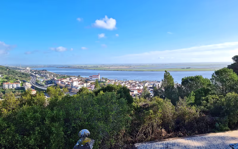 Lisbon Private Tour - Memorial to the Lines of Torres Vedras