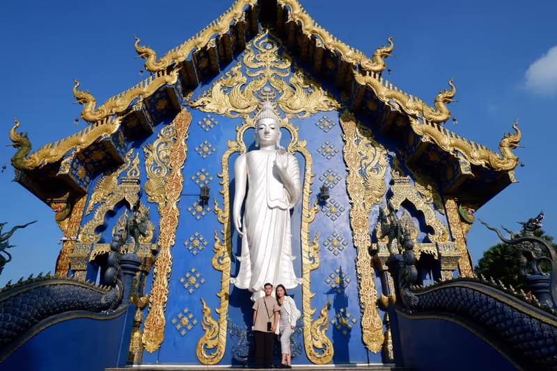 Chiang Mai Private Tour - At The Blue Temple