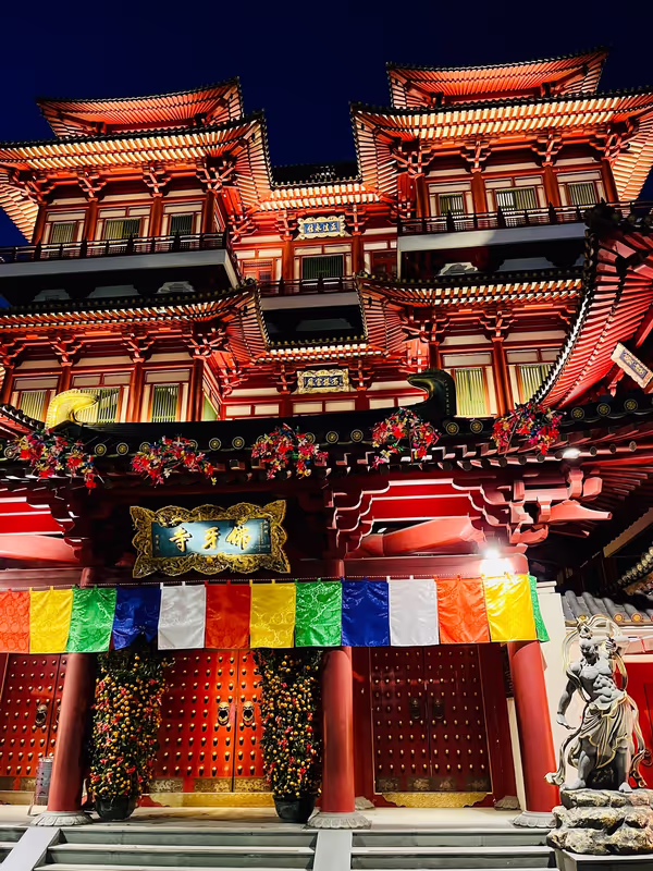 Singapore Private Tour - Find the Buddha tooth