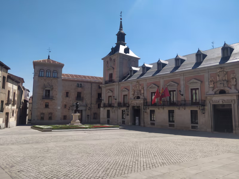 Madrid Private Tour - Plaza de la Villa