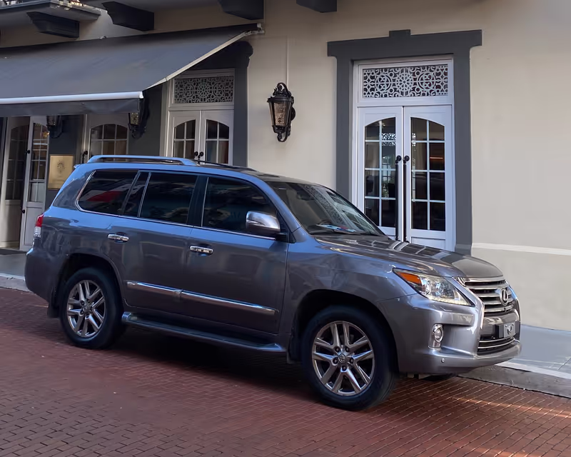 Panama City Private Tour - Mario's 7 passenger Lexus SUV