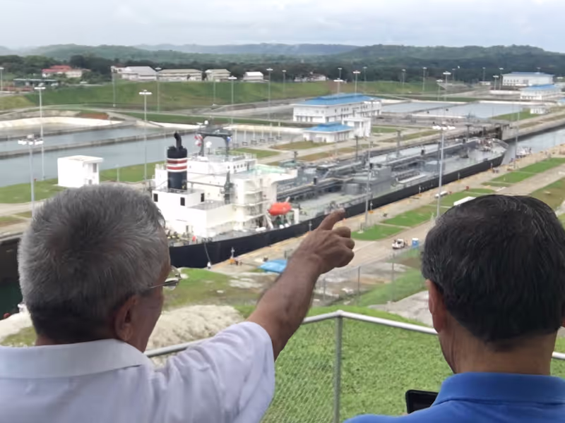 Panama City Private Tour - Visitors gazing at the transit of a tanker