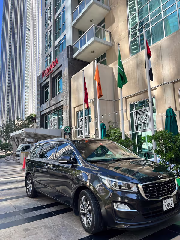 Dubai Private Tour - private car