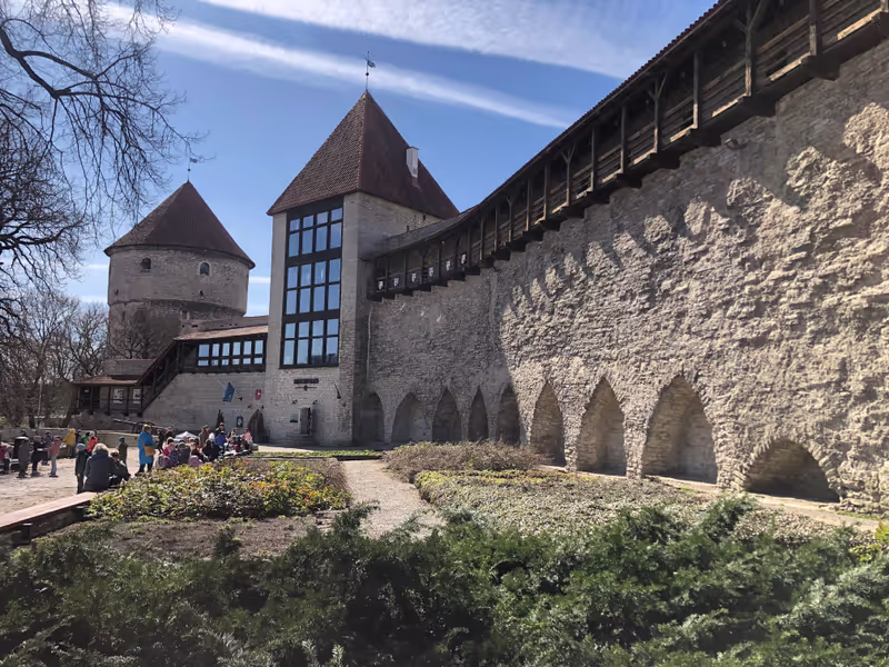 Tallinn Private Tour - Yard of Danish king
