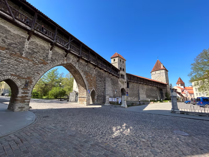 Tallinn Private Tour - Fortress wall
