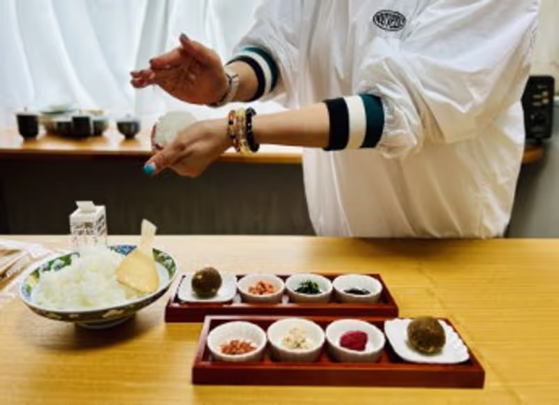 Hiroshima Private Tour - Onigiri making