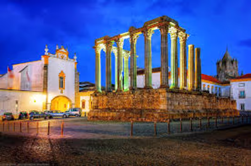 Lisbon Private Tour - Diana Temple at night