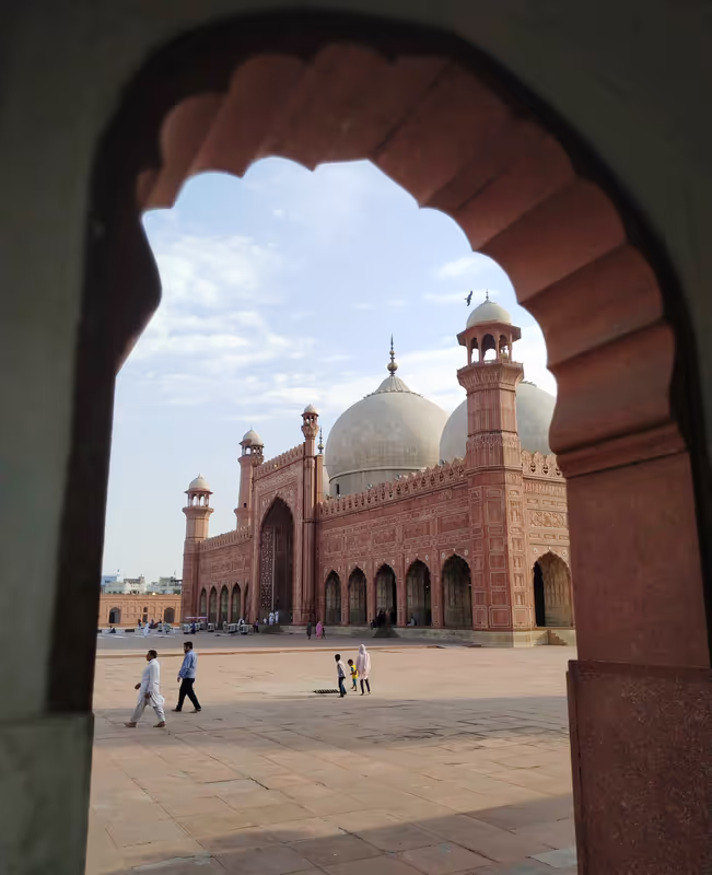 Lahore Private Tour - Badshahi Mosque, Lahore