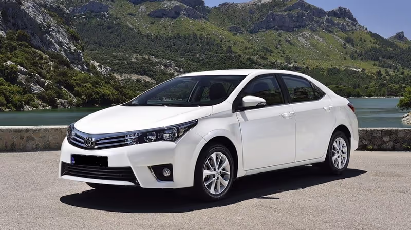 Lahore Private Tour - Sedan Type 5 seater for upto 4 tourists
