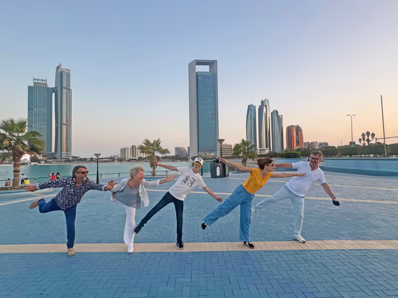 Abu Dhabi Private Tour - Abu Dhabi Corniche