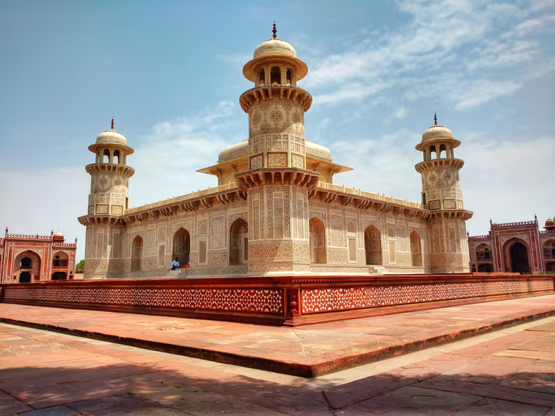 Delhi Private Tour - Inside view of Agra Fort